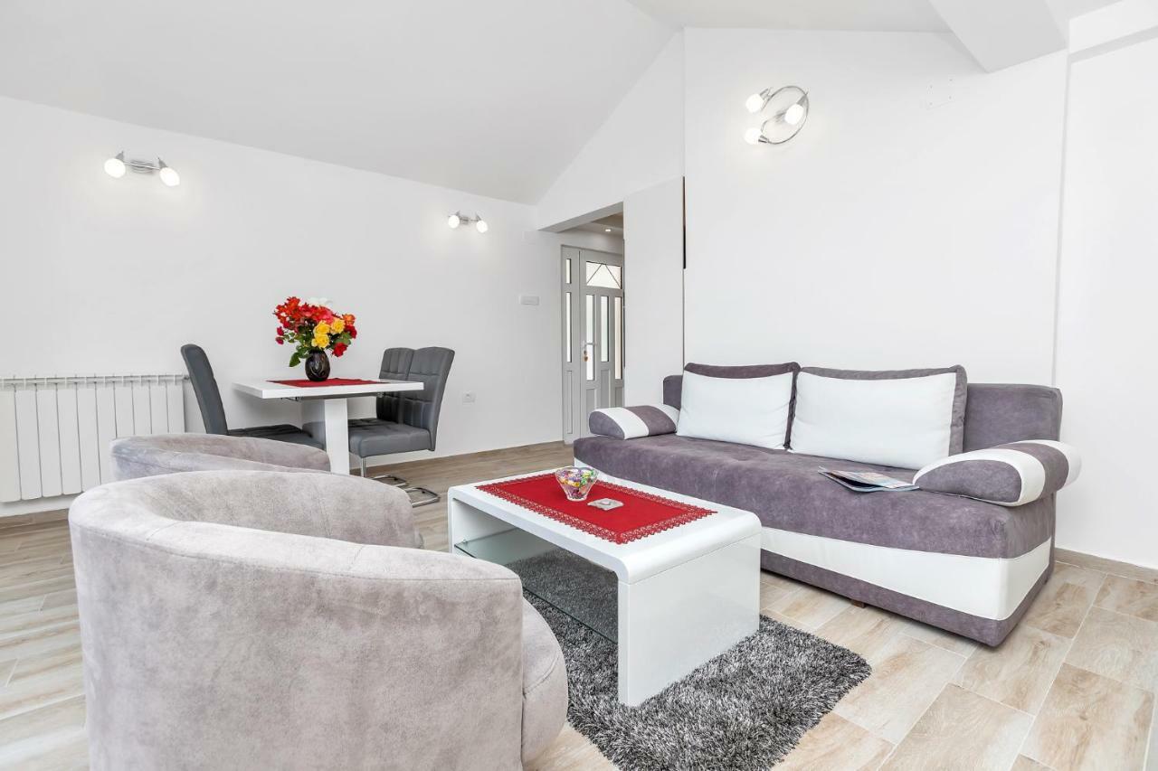 Apartment Kalle โกตอร์ ภายนอก รูปภาพ